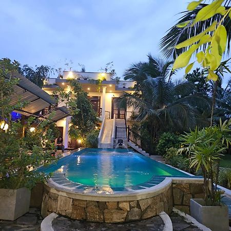 Optimum Residencies Bed & Breakfast เนกอมโบ ภายนอก รูปภาพ