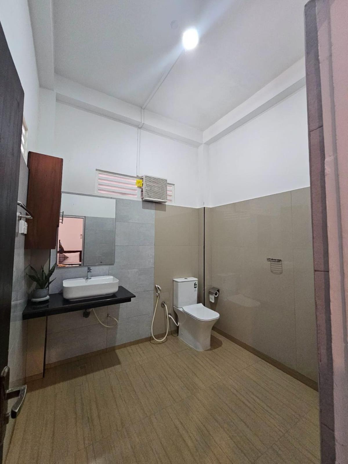 Optimum Residencies Bed & Breakfast เนกอมโบ ภายนอก รูปภาพ