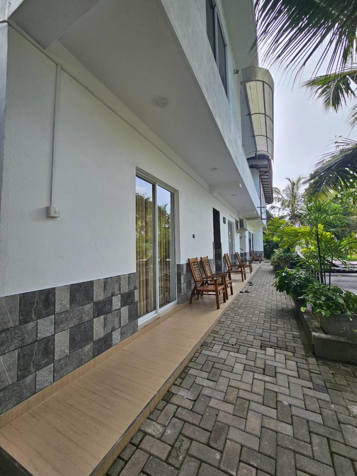 Optimum Residencies Bed & Breakfast เนกอมโบ ภายนอก รูปภาพ