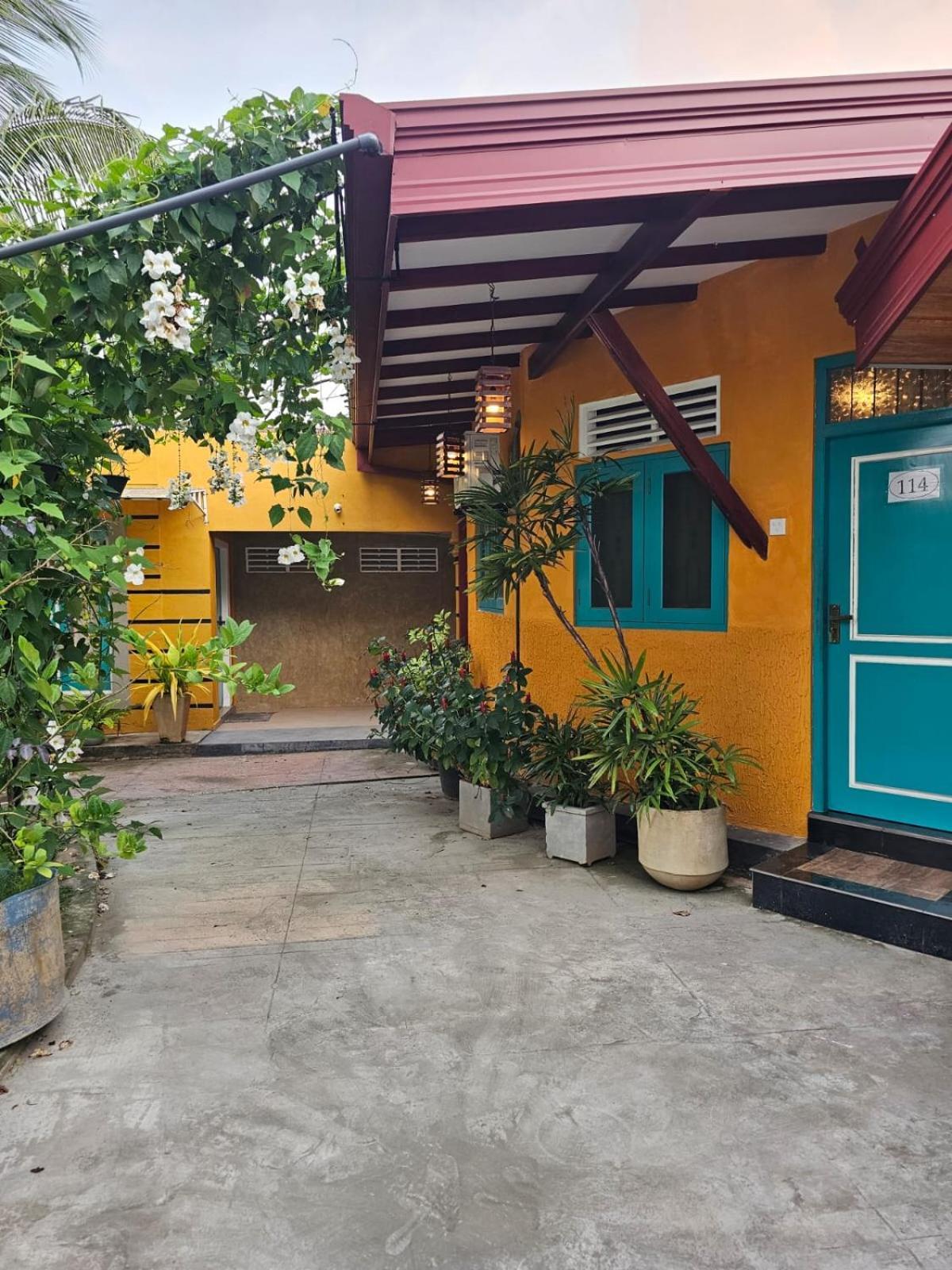 Optimum Residencies Bed & Breakfast เนกอมโบ ภายนอก รูปภาพ