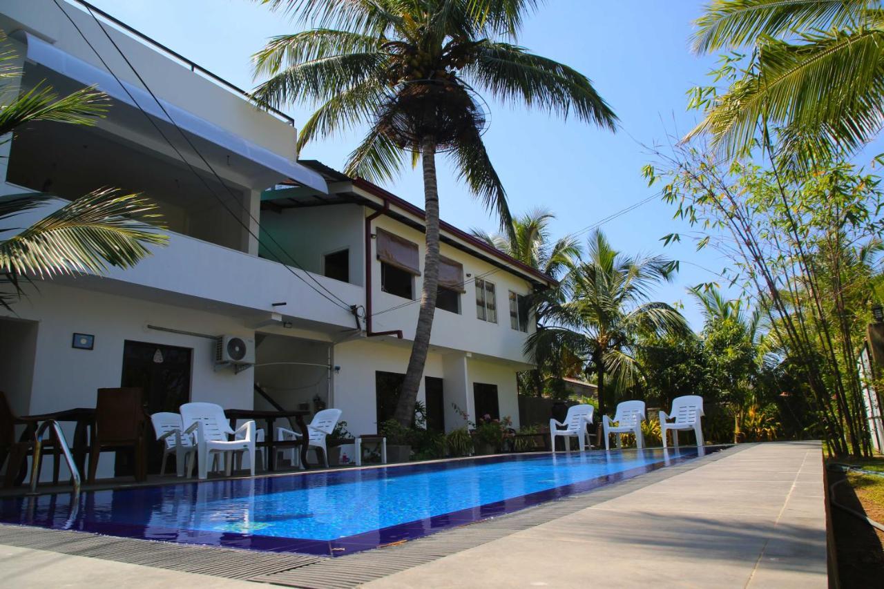 Optimum Residencies Bed & Breakfast เนกอมโบ ภายนอก รูปภาพ
